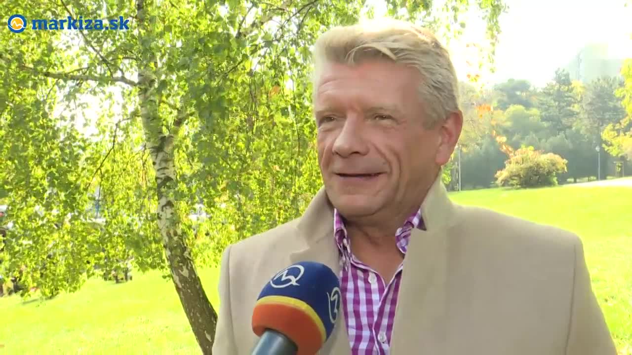 Do seriálu Oteckovia mieri ďalšia herecká hviezda!