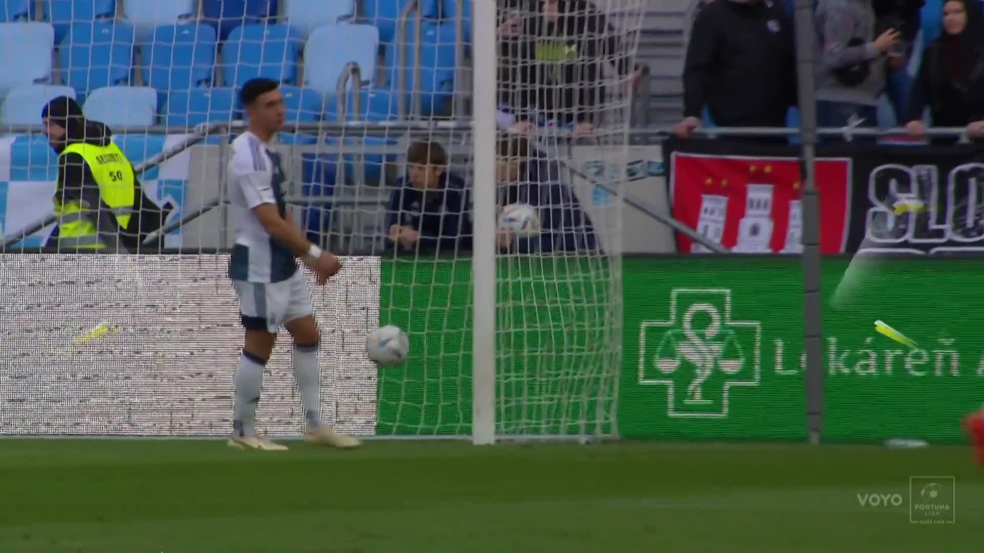 Slovan - Banská Bystrica 2:2 (20. kolo)