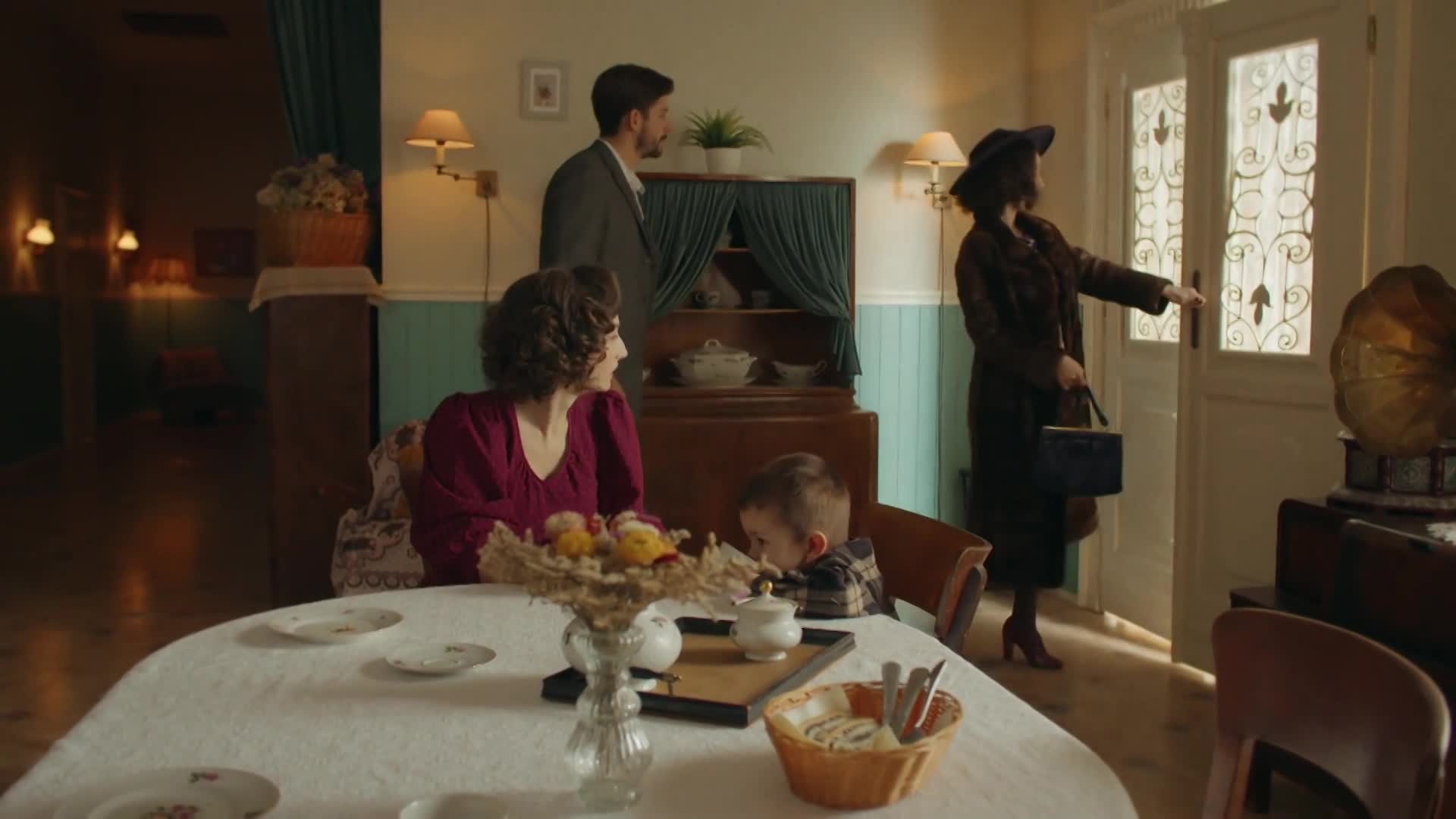 Dunaj - Eva vie o bozku Oľgy a Dávida